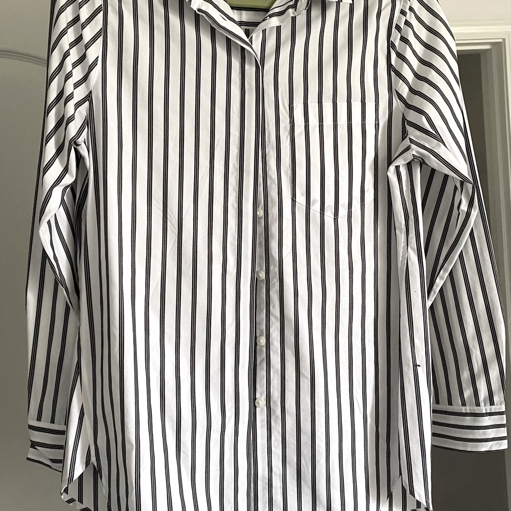 Van Heusen Button Down Blouse size small